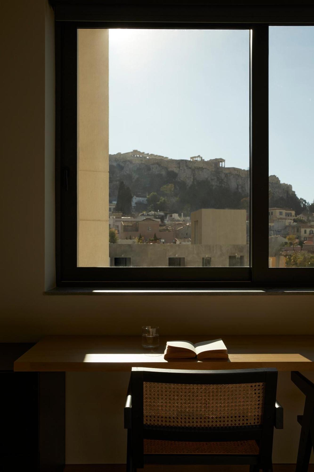 Athens Woo Suites Bagian luar foto