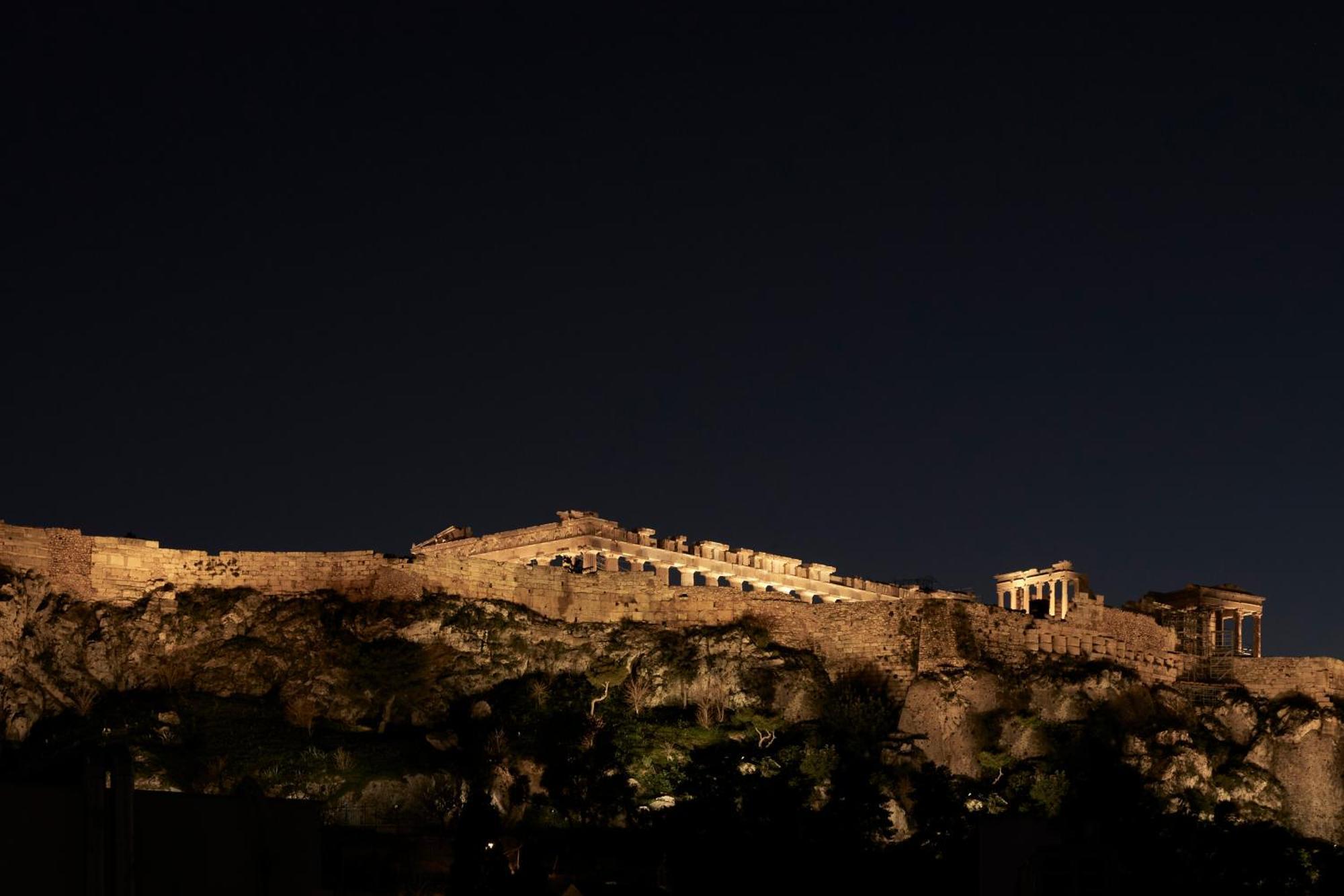 Athens Woo Suites Bagian luar foto